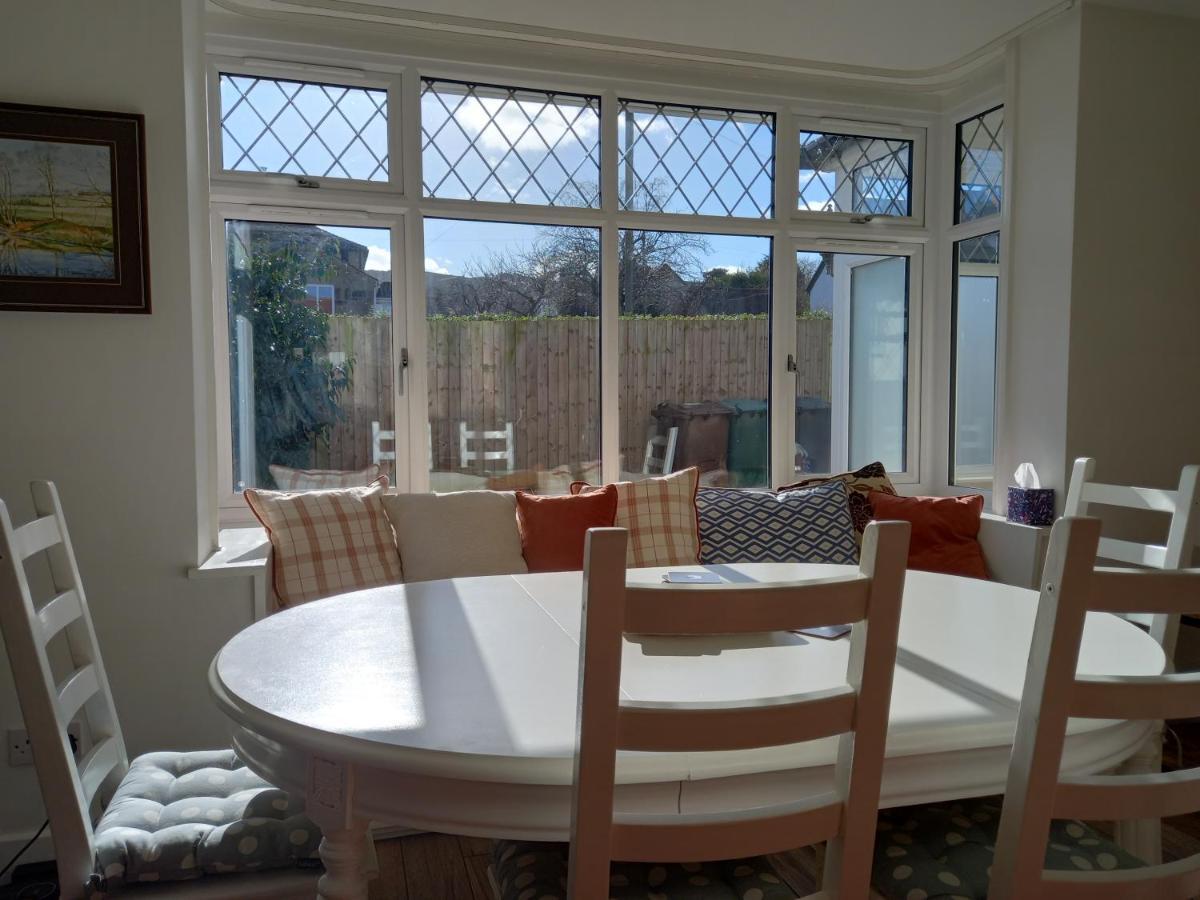 Grange Croft Vila Ben Rhydding Exterior foto