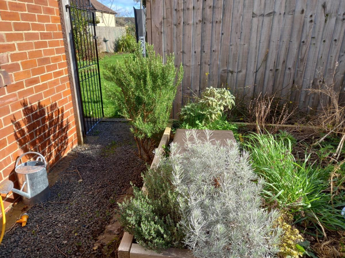 Grange Croft Vila Ben Rhydding Exterior foto