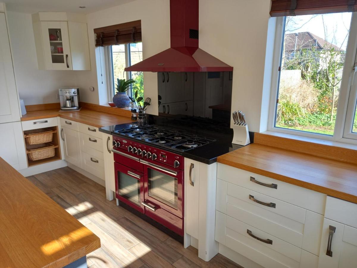 Grange Croft Vila Ben Rhydding Exterior foto